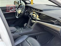 کادیلاک XT6
